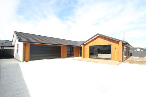 Photo of property in 7 Aviation Lane, Mosgiel, 9024