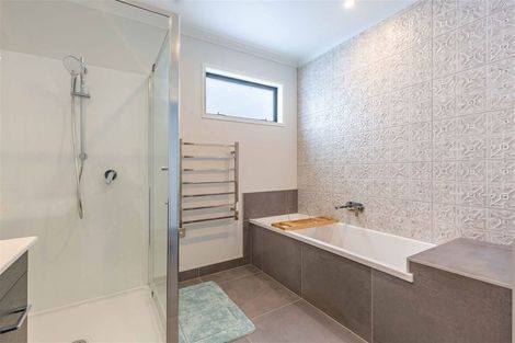 Photo of property in 463 Hobsonville Road, Hobsonville, Auckland, 0616