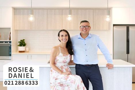 Photo of property in 16 Taikata Road, Te Atatu Peninsula, Auckland, 0610