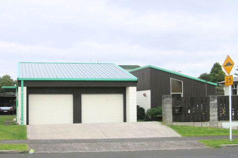 Photo of property in 72 Links Avenue, Mount Maunganui, 3116