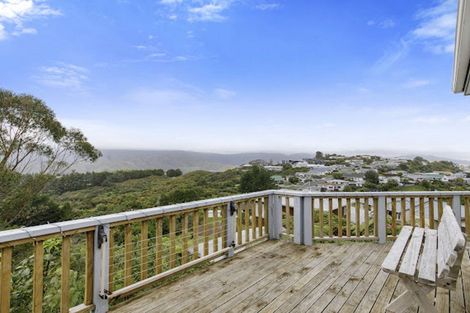 Photo of property in 2/259 Major Drive, Kelson, Lower Hutt, 5010