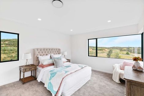 Photo of property in 4 Kauru Lane, Wainui, 0992