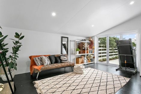 Photo of property in 42 Chaucer Street, Leamington, Cambridge, 3432