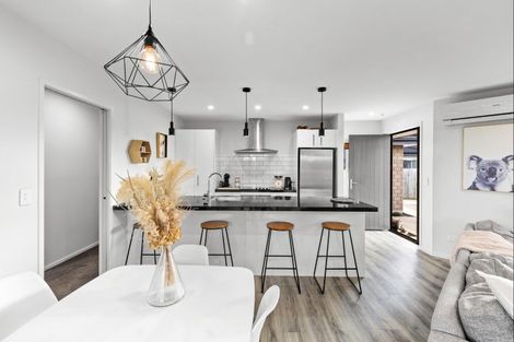 Photo of property in 8a Shetland Place, Westbrook, Palmerston North, 4412