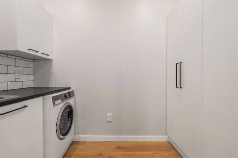 Photo of property in 1 Leitch Street, Somerfield, Christchurch, 8024