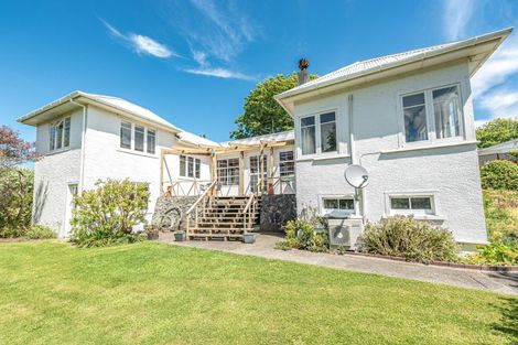 Photo of property in 2 Acton Place, Saint Johns Hill, Whanganui, 4500