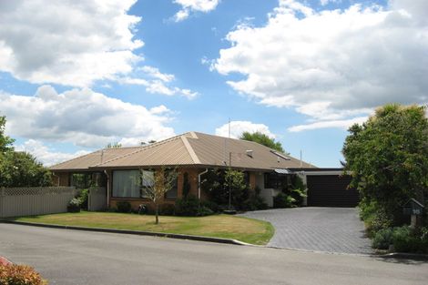 Photo of property in 16 Nepal Place, Burnside, Christchurch, 8053