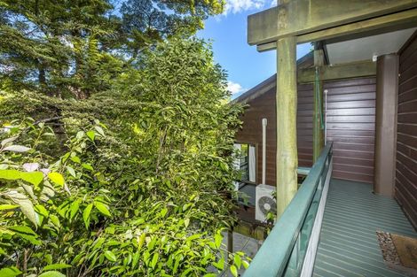 Photo of property in 27 Fendalton Crescent, Pinehaven, Upper Hutt, 5019