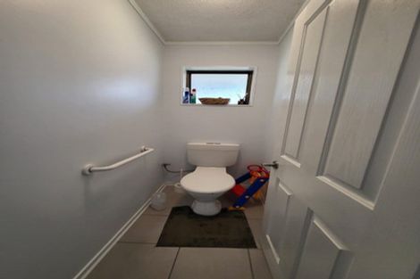 Photo of property in 2/22 Alfriston Road, Manurewa East, Auckland, 2102