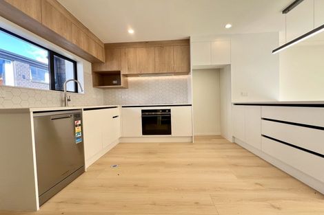 Photo of property in 71b Royal Road, Massey, Auckland, 0614
