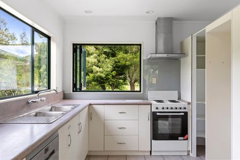 Photo of property in 227 Whangamata Road, Kinloch, Taupo, 3377