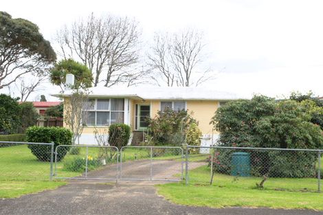 Photo of property in 15 Eden Street, Mangere East, Auckland, 2024
