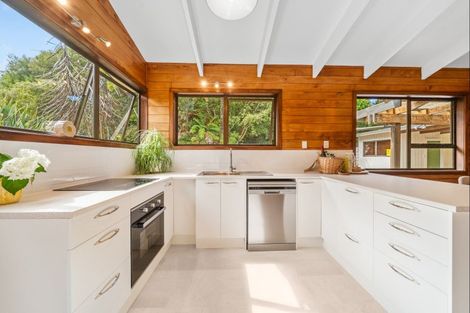 Photo of property in 66 Kent Terrace, Midhirst, Stratford, 4394