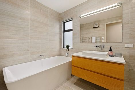 Photo of property in 5 Packhorse Lane, Arthurs Point, Queenstown, 9371