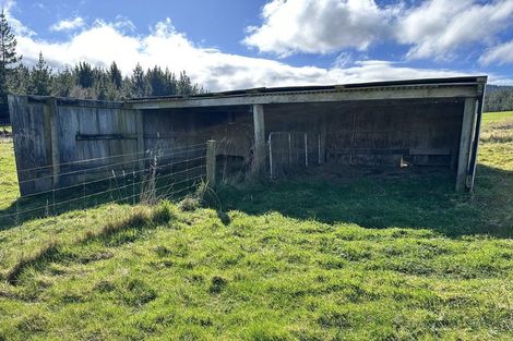 Photo of property in 140 Three Mile Hill Road, North Taieri, 9076