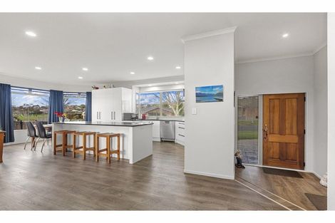 Photo of property in 294 Grandview Road, Western Heights, Hamilton, 3200