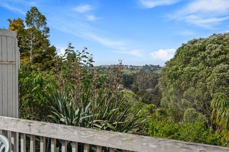 Photo of property in 83 Sunnyvale Road, Massey, Auckland, 0614
