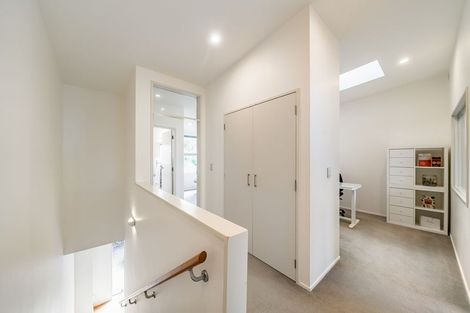 Photo of property in 60 Saddleback Grove, Karori, Wellington, 6012