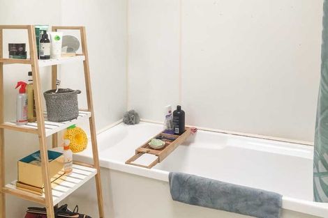 Photo of property in 6/3 Grove Road, Addington, Christchurch, 8024