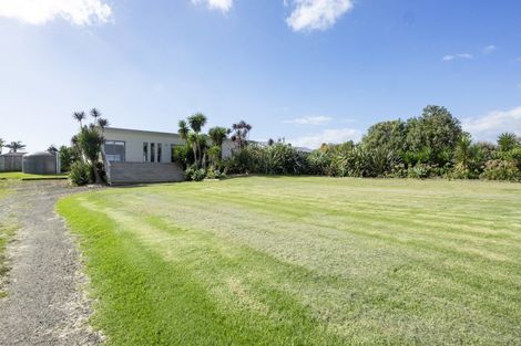 Photo of property in 40 Omana Avenue, Shelly Beach, Helensville, 0874
