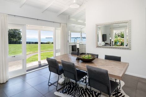 Photo of property in 339 Clifton Road, Whitford, Howick, 2571