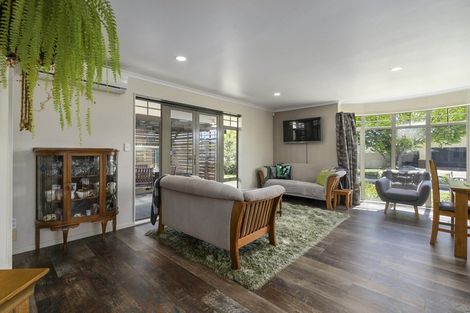 Photo of property in 15 Washington Parade, Milson, Palmerston North, 4414