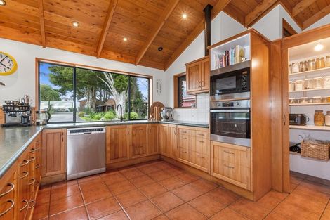 Photo of property in 18 Pataua Road North, Whareora, Whangarei, 0175