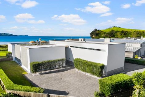 Photo of property in 45 Taumata Road, Omaha, 0986