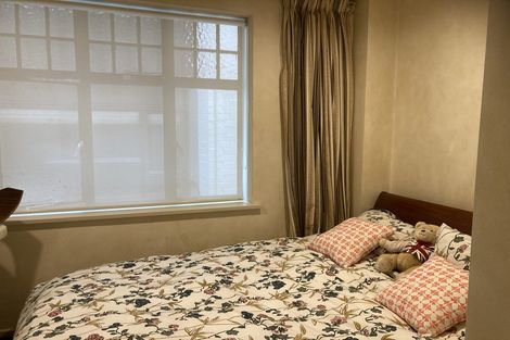 Photo of property in 3/154 Oriental Parade, Oriental Bay, Wellington, 6011