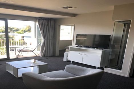 Photo of property in Shoal Haven Apartments, 112a/130 Anzac Street, Takapuna, Auckland, 0622
