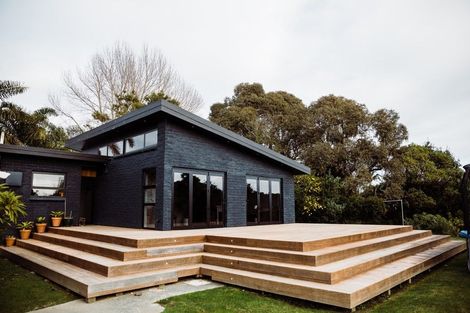 Photo of property in 17 Rogers Road, Bay View, Napier, 4104