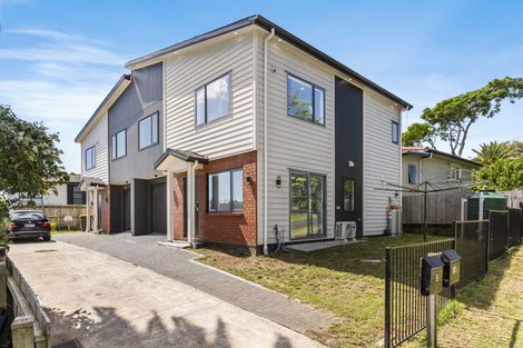 Photo of property in 1 Kendall Court, Wattle Downs, Auckland, 2103