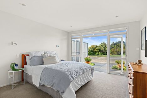 Photo of property in 10 Rangimaarie Crescent, Snells Beach, 0920