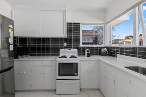 Photo of property in 3/8 Russell Road, Manurewa, Auckland, 2102