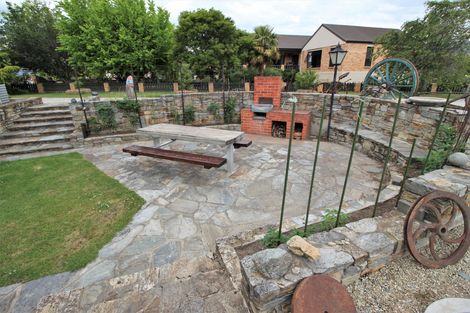 Photo of property in 73 Newcastle Street, Clyde, 9330