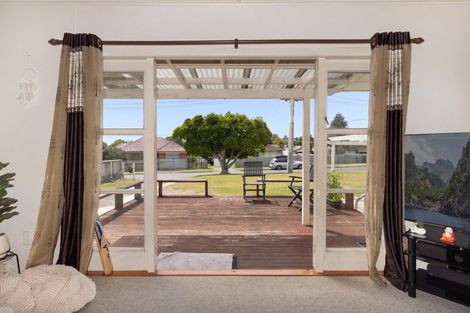 Photo of property in 47 Dunlop Road, Te Puke, 3119
