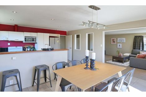Photo of property in 12 Veitches Road, Casebrook, Christchurch, 8051