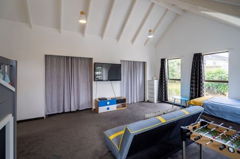 Photo of property in 12 Alexander Road, Raumati Beach, Paraparaumu, 5032