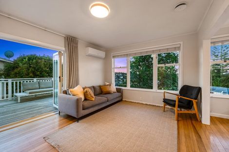Photo of property in 1/58 Corunna Road, Milford, Auckland, 0620