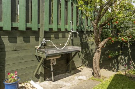 Photo of property in 10 Bayvista Close, Welcome Bay, Tauranga, 3112