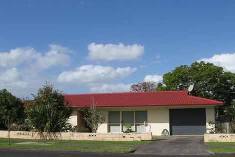 Photo of property in 81 Meadway, Sunnyhills, Auckland, 2010