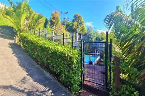 Photo of property in 1/56 Heathcote Road, Castor Bay, Auckland, 0620