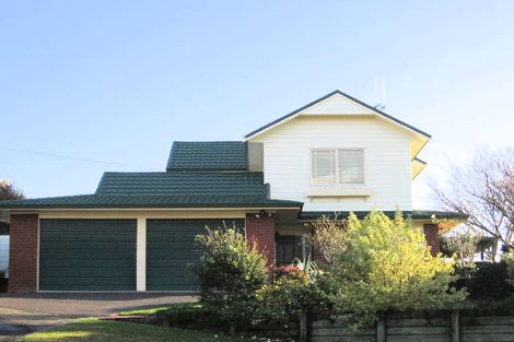 Photo of property in 15 Sunny Dale, Western Heights, Hamilton, 3200