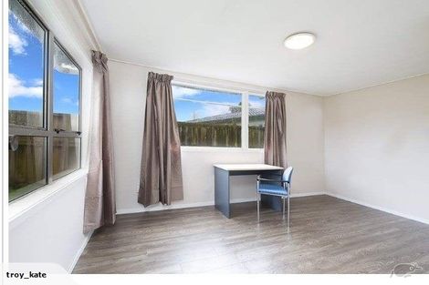 Photo of property in 14 Coppins Road, Mount Wellington, Auckland, 1062