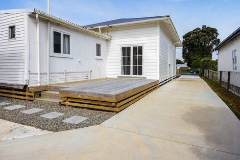 Photo of property in 257 Princes Street, Hawera, 4610