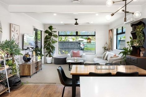 Photo of property in 24 Heron Crescent, Katikati, 3129