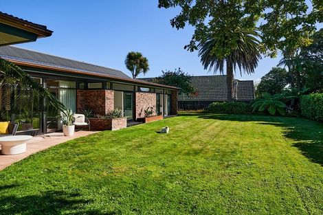 Photo of property in 27 Cheviot Road, Lowry Bay, Lower Hutt, 5013