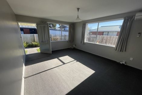 Photo of property in 4/14 Burdale Street, Riccarton, Christchurch, 8011
