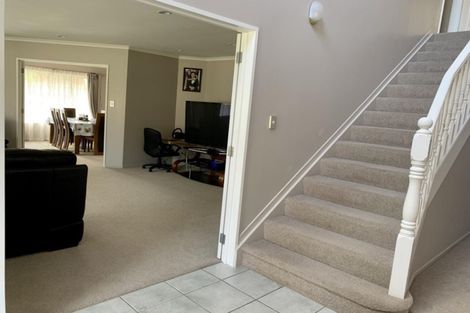 Photo of property in 225 Hill Road, The Gardens, Auckland, 2105