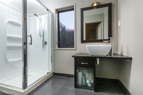 Photo of property in 45 Fleetwood Drive, Henderson, Auckland, 0612